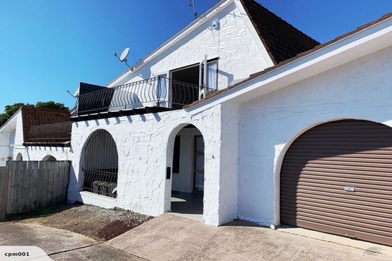 Photo of property in 4/8 Wood Street, Papakura, 2110