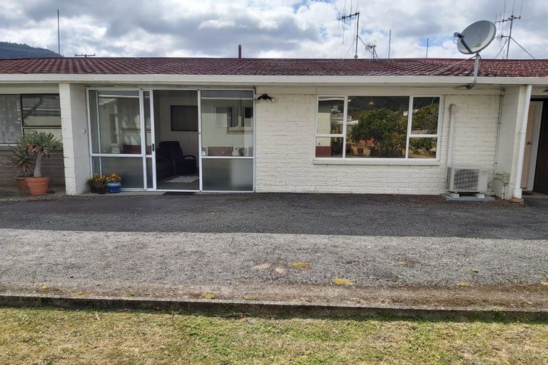 Photo of property in 8 Donald Street, Regent, Whangarei, 0112