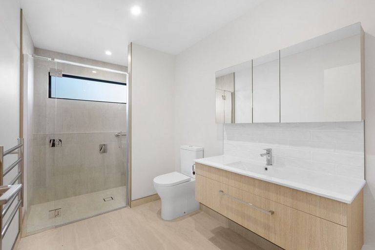 Photo of property in 6 Camellia Court, Palmerston North, 4414