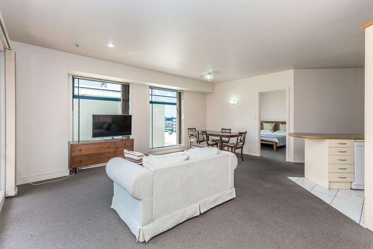 Photo of property in 49 Prospect Terrace, Mount Eden, Auckland, 1024