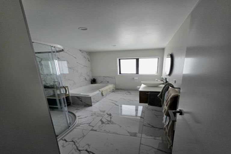 Photo of property in 65a King Street, Waiuku, 2123