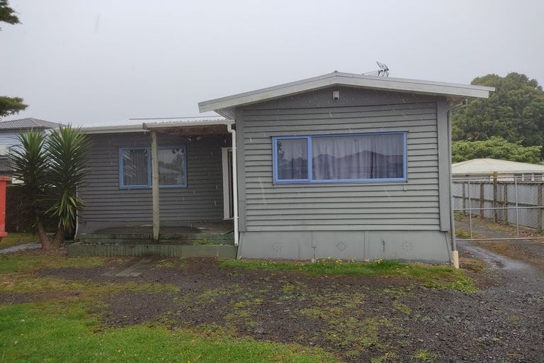 Photo of property in 2 Marr Road, Manurewa, Auckland, 2102