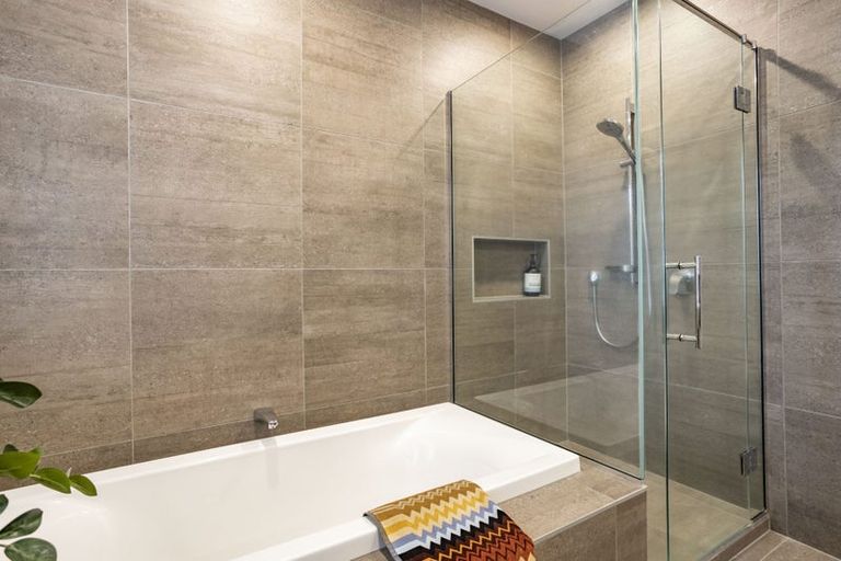 Photo of property in 1/253 Memorial Avenue, Burnside, Christchurch, 8053