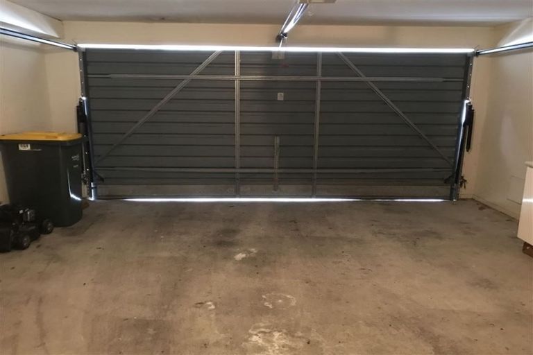 Photo of property in 8/61a Birkdale Road, Birkdale, Auckland, 0626