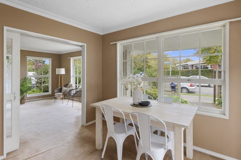 Photo of property in 2 Ashfield Place, Ilam, Christchurch, 8041