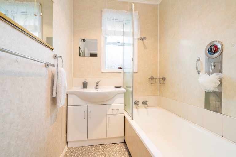 Photo of property in 12 Melville Street, Mosgiel, 9024