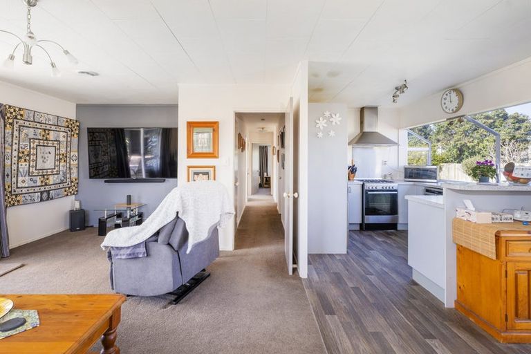 Photo of property in 21 Endeavour Close, Whitianga, 3510