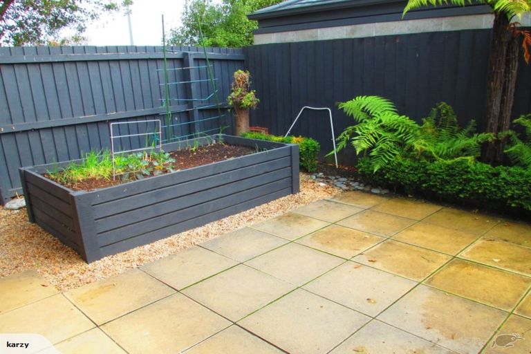 Photo of property in 1/102 Roberta Drive, Somerfield, Christchurch, 8024