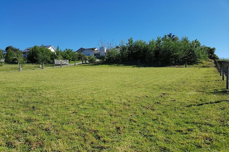 Photo of property in 8 Tralee Street, Omokoroa, 3114