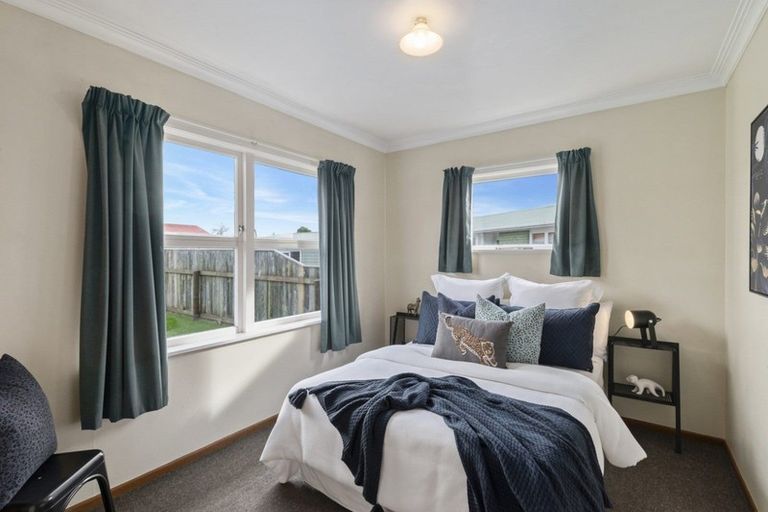 Photo of property in 6 Ross Street, Levin, 5510