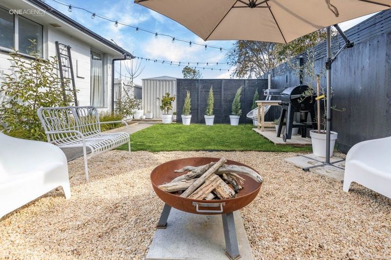 Photo of property in 84 Pacific Road, North New Brighton, Christchurch, 8083