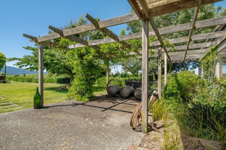 Photo of property in 19 Terrace Road, Renwick, 7204