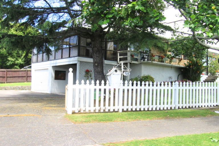 Photo of property in 38 Pah Road, Papatoetoe, Auckland, 2025