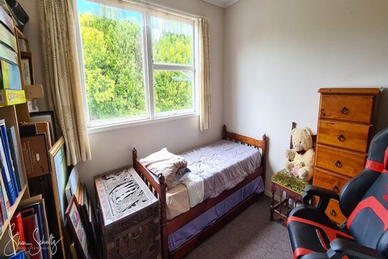 Photo of property in 14 View Street, Maungaturoto, 0520