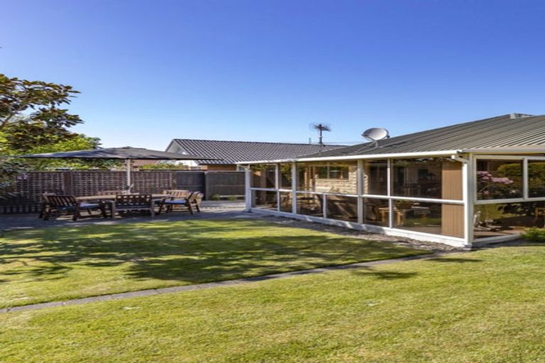 Photo of property in 10 Ben Nevis Drive, Broomfield, Christchurch, 8042