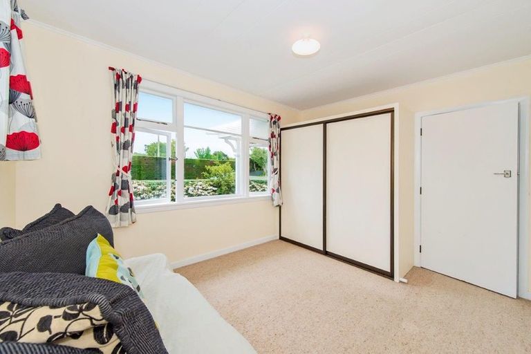 Photo of property in 16 Taumutu Road, Southbridge, 7602