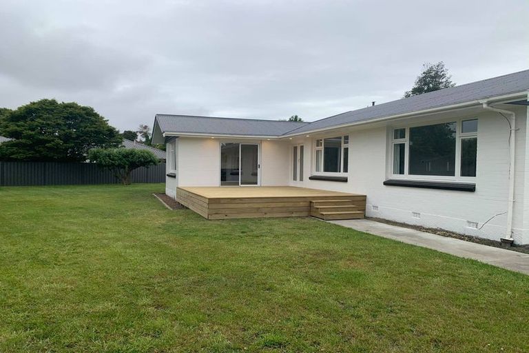 Photo of property in 10 Condell Avenue, Papanui, Christchurch, 8053