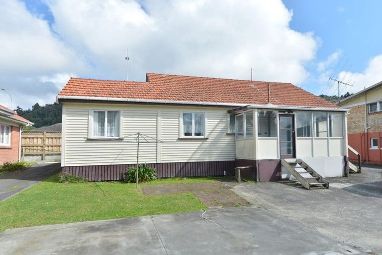 Photo of property in 8b Selwyn Avenue, Avenues, Whangarei, 0110