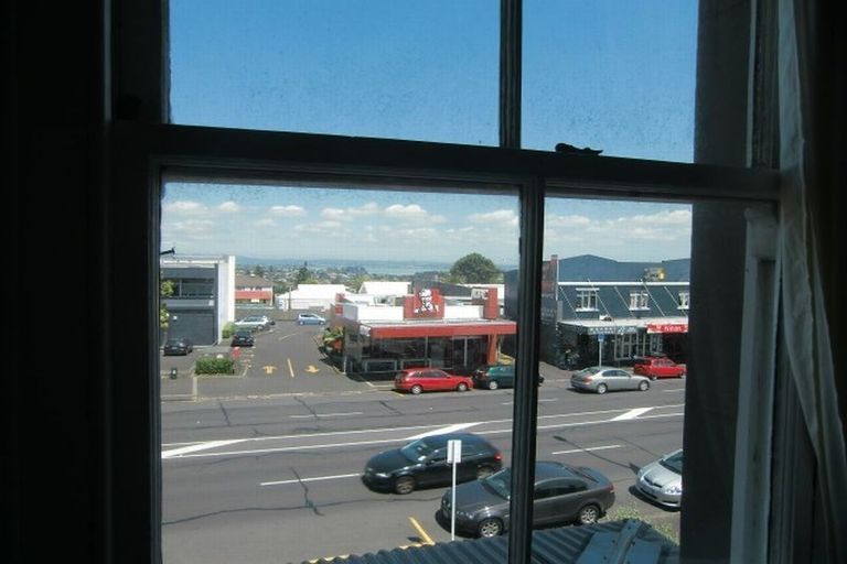 Photo of property in 2/209 Ponsonby Road, Ponsonby, Auckland, 1011