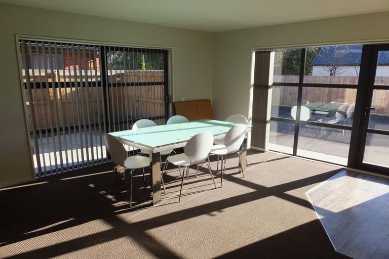 Photo of property in 76a Peer Street, Upper Riccarton, Christchurch, 8041