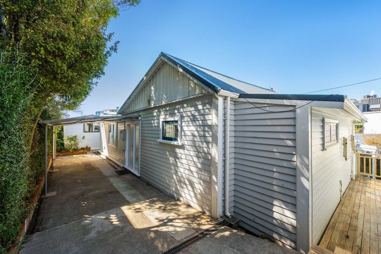 Photo of property in 14a Hall Street, Newtown, Wellington, 6021