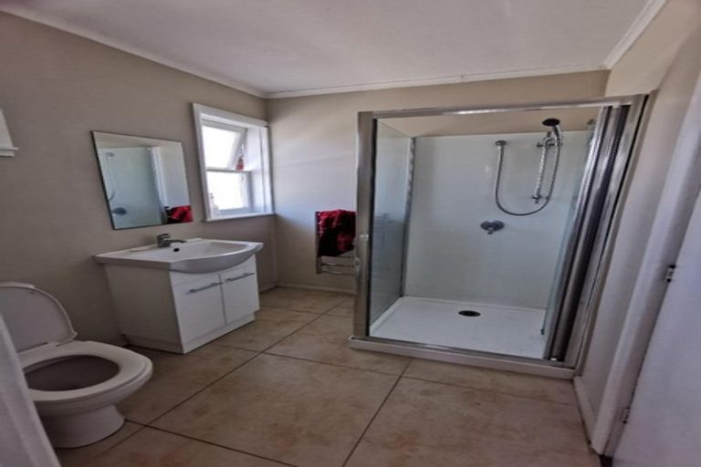 Photo of property in 52 Churchill Avenue, Manurewa, Auckland, 2102