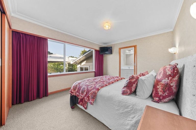 Photo of property in 410 Devon Street West, Lynmouth, New Plymouth, 4310