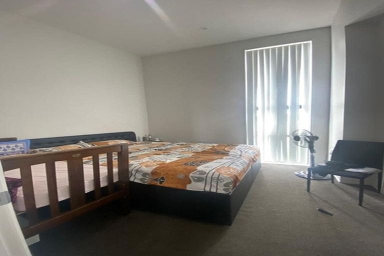 Photo of property in 13 Walsh Road, Papakura, 2110