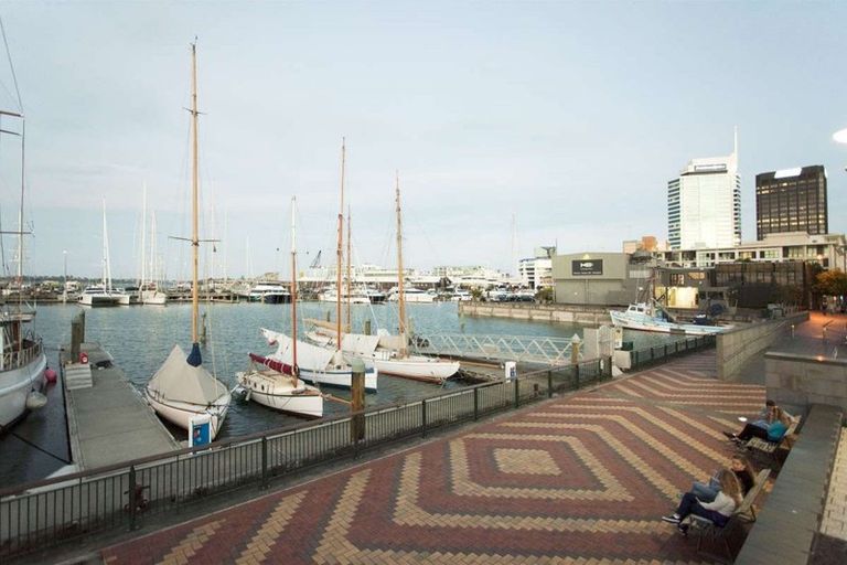 Photo of property in Latitude 37 East Apartments, 2f/20 Pakenham Street East, Auckland Central, Auckland, 1010