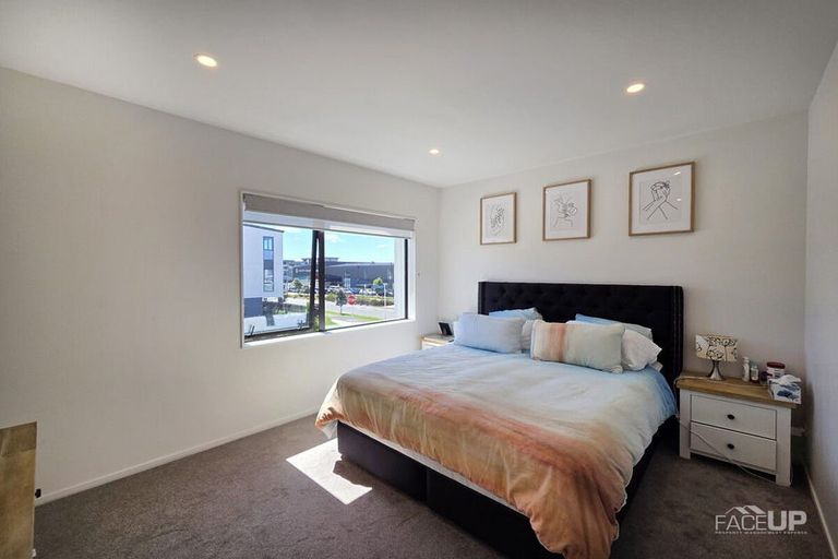 Photo of property in 4 Coast Garden Drive, Hobsonville, Auckland, 0616