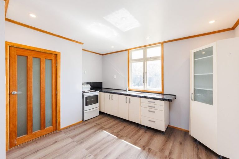 Photo of property in 19 Beach Street, Tangimoana, 4822