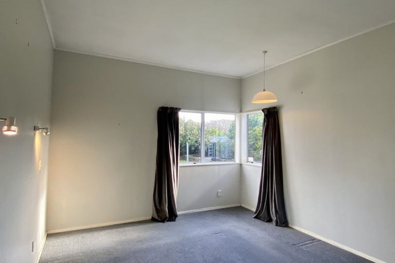 Photo of property in 20 Beauchamp Street, Karori, Wellington, 6012