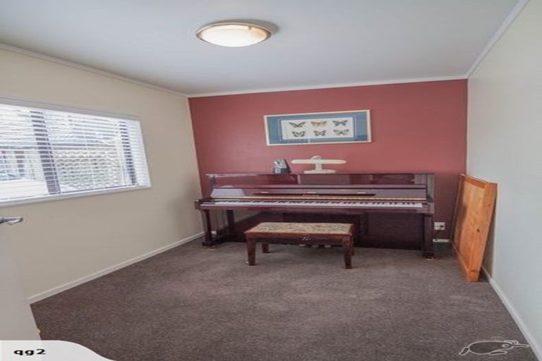 Photo of property in 2/46 Eversleigh Road, Belmont, Auckland, 0622