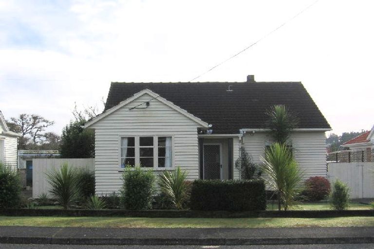 Photo of property in 12 Churchill Street, Kensington, Whangarei, 0112