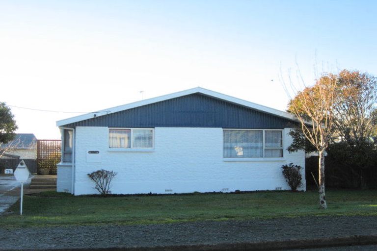 Photo of property in 75 Park Street, Winton, 9720