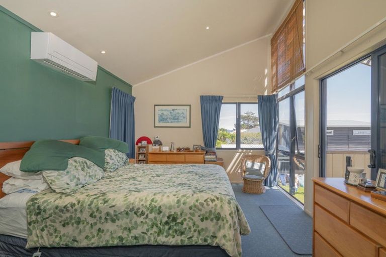 Photo of property in 110 Corokia Place, Matarangi, Whitianga, 3592