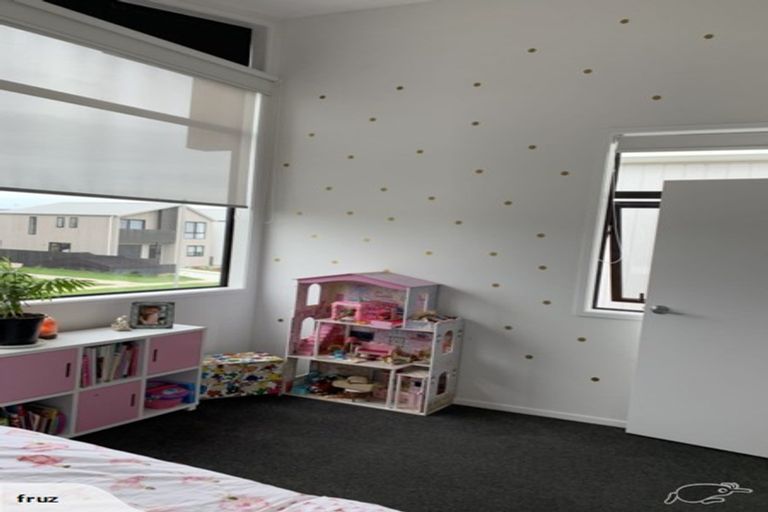 Photo of property in 19 Courage Road, Papakura, 2110