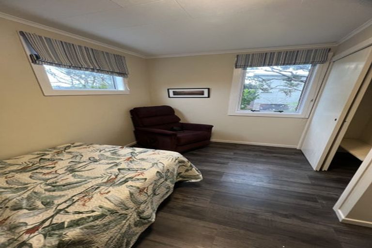 Photo of property in 108 Seaview Road, Paraparaumu Beach, Paraparaumu, 5032