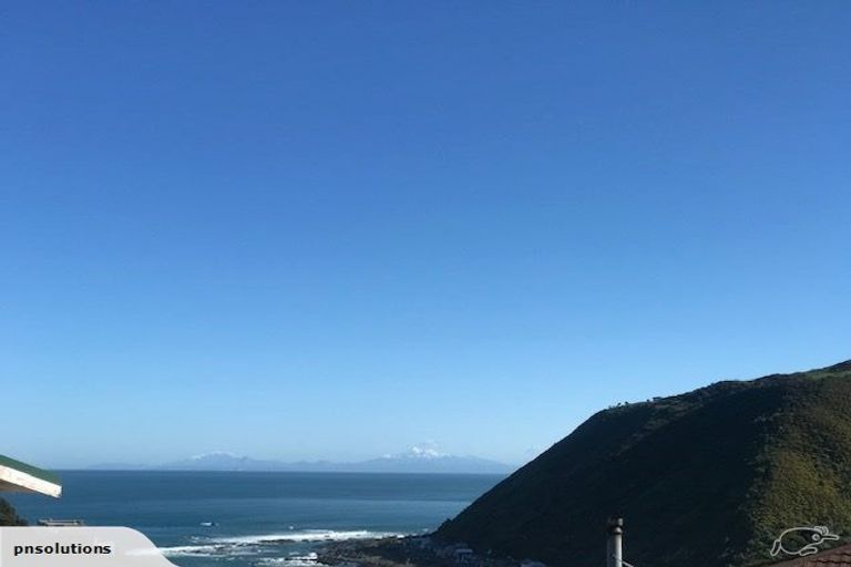 Photo of property in 22 Frobisher Street, Island Bay, Wellington, 6023