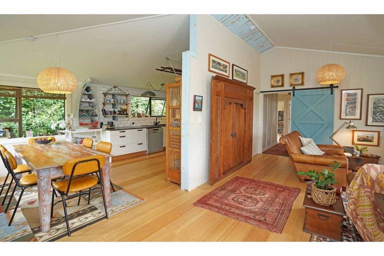 Photo of property in 82 Rangitane Loop Road, Kerikeri, 0294