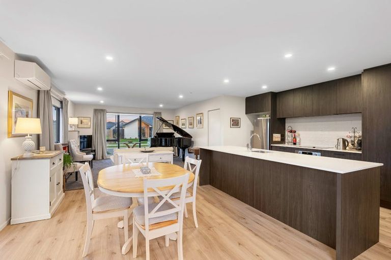 Photo of property in 8 Hanmer Crescent, Rangiora, 7400