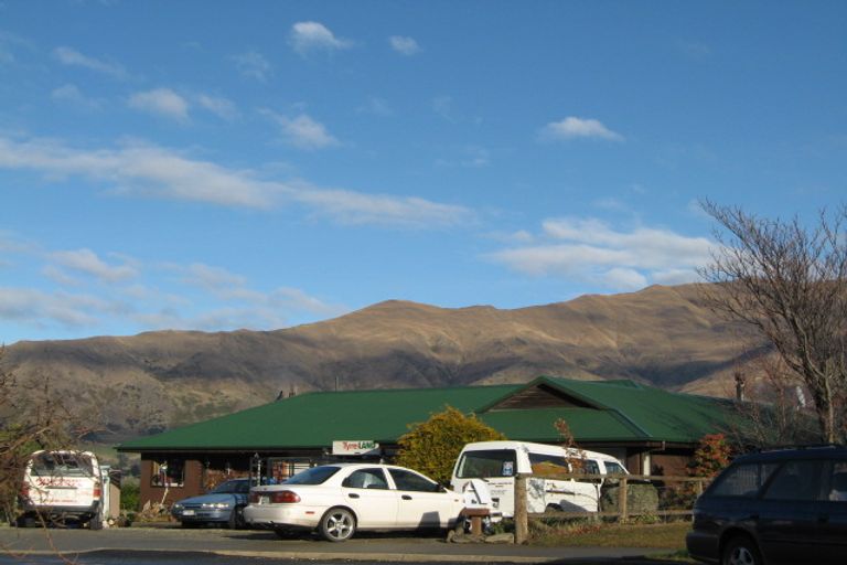 Photo of property in 6 Rob Roy Lane, Wanaka, 9305