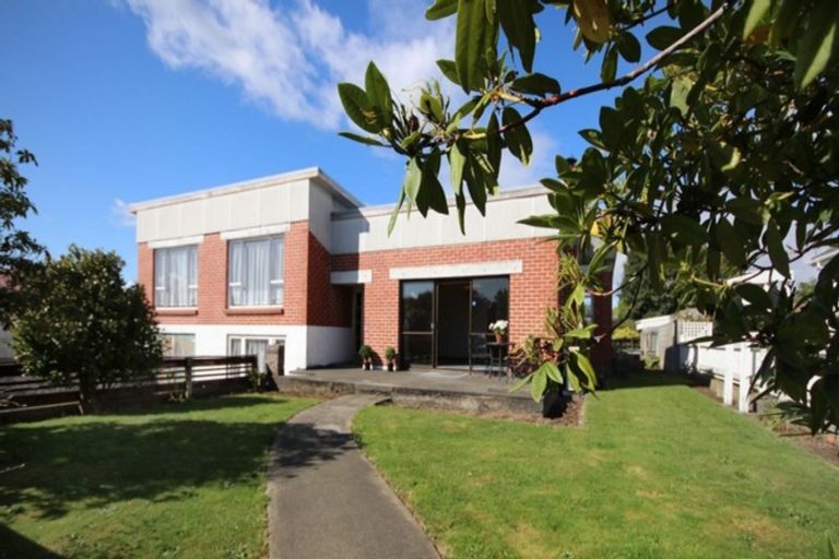 Photo of property in 33 Nichol Street, Heidelberg, Invercargill, 9812