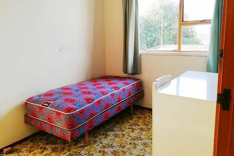 Photo of property in 69 Casuarina Road, Half Moon Bay, Auckland, 2012