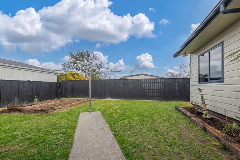 Photo of property in 77 Rhodes Drive, Kelvin Grove, Palmerston North, 4414
