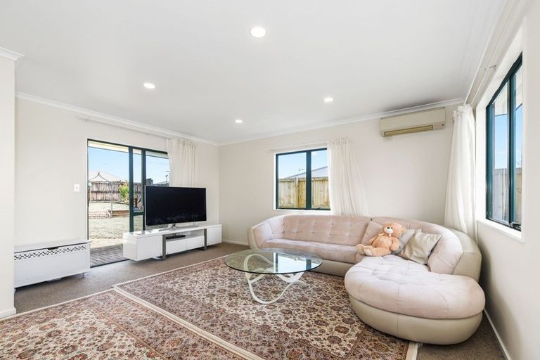 Photo of property in 70 Bartholomew Drive, Nawton, Hamilton, 3200