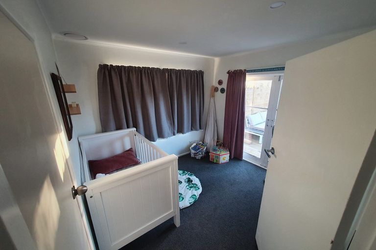 Photo of property in 12 Kambalda Street, Mangere Bridge, Auckland, 2022