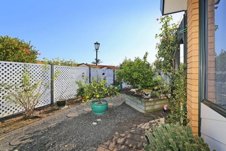 Photo of property in 11 Beaufort Place, Taradale, Napier, 4112