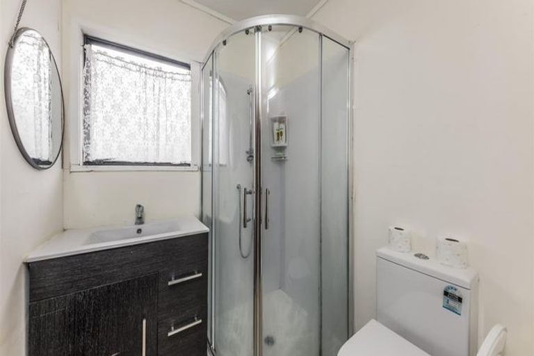 Photo of property in 2/34 Plunket Avenue, Papatoetoe, Auckland, 2104