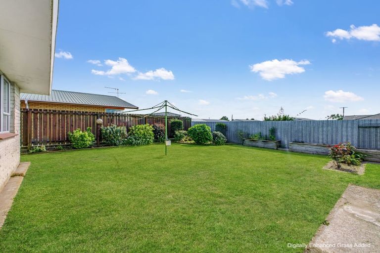 Photo of property in 84 Broadway, Stratford, 4332